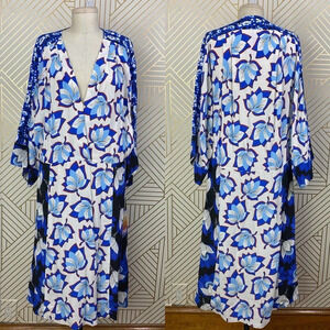 WARM Kimono Sleeve Dress‎ Blue/White Floral